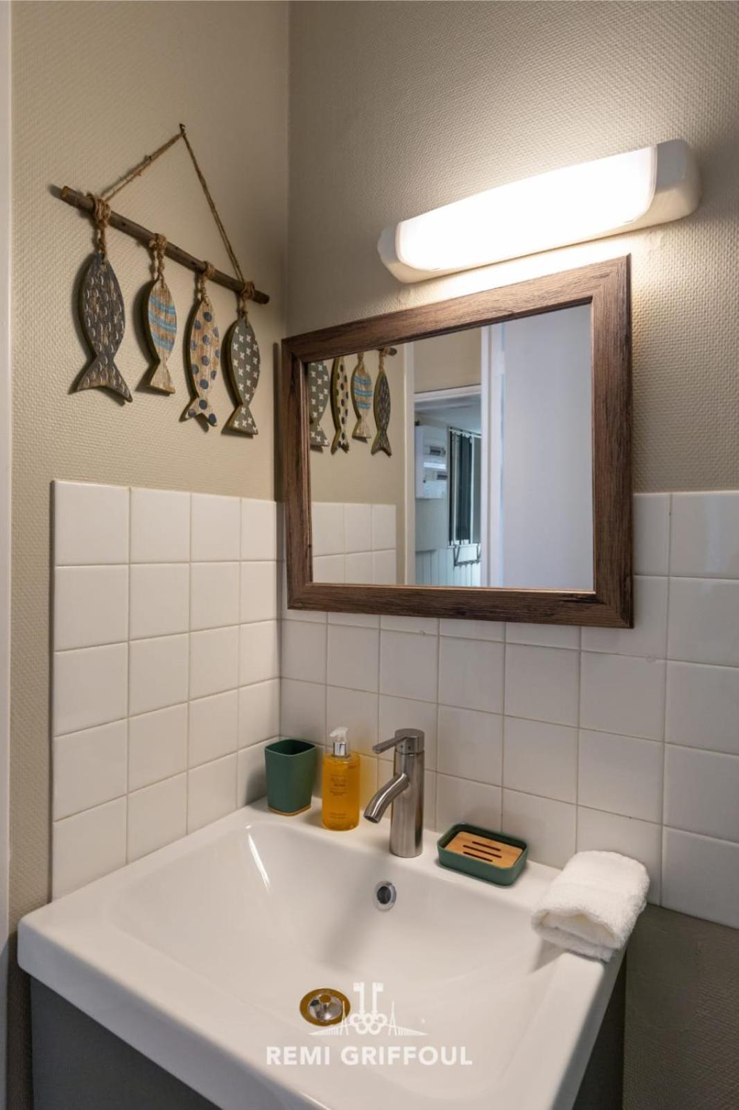 Emeraude Cozy Nest 3 Heart Of Historic District 2 Guests Honfleur Extérieur photo