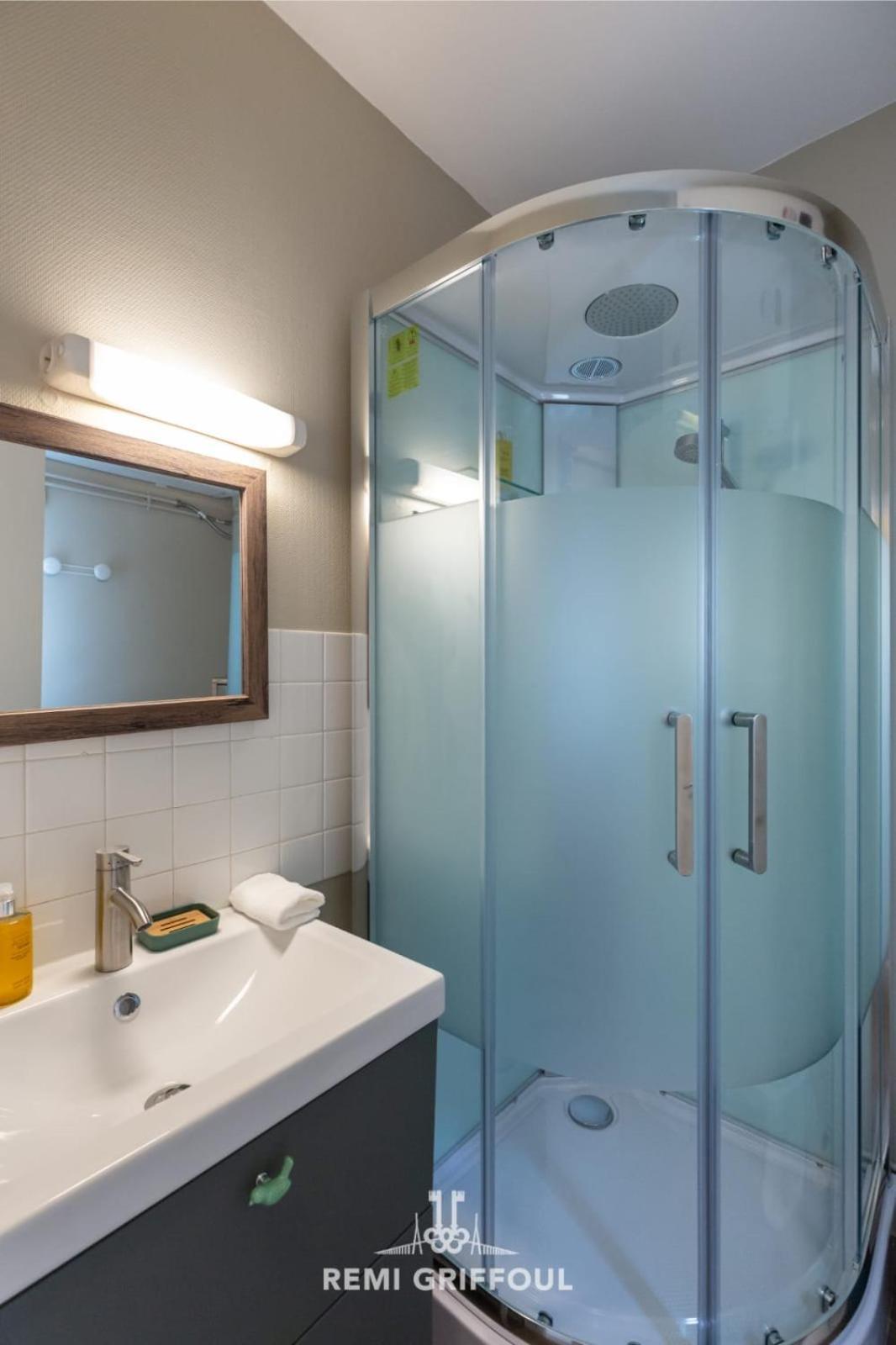 Emeraude Cozy Nest 3 Heart Of Historic District 2 Guests Honfleur Extérieur photo